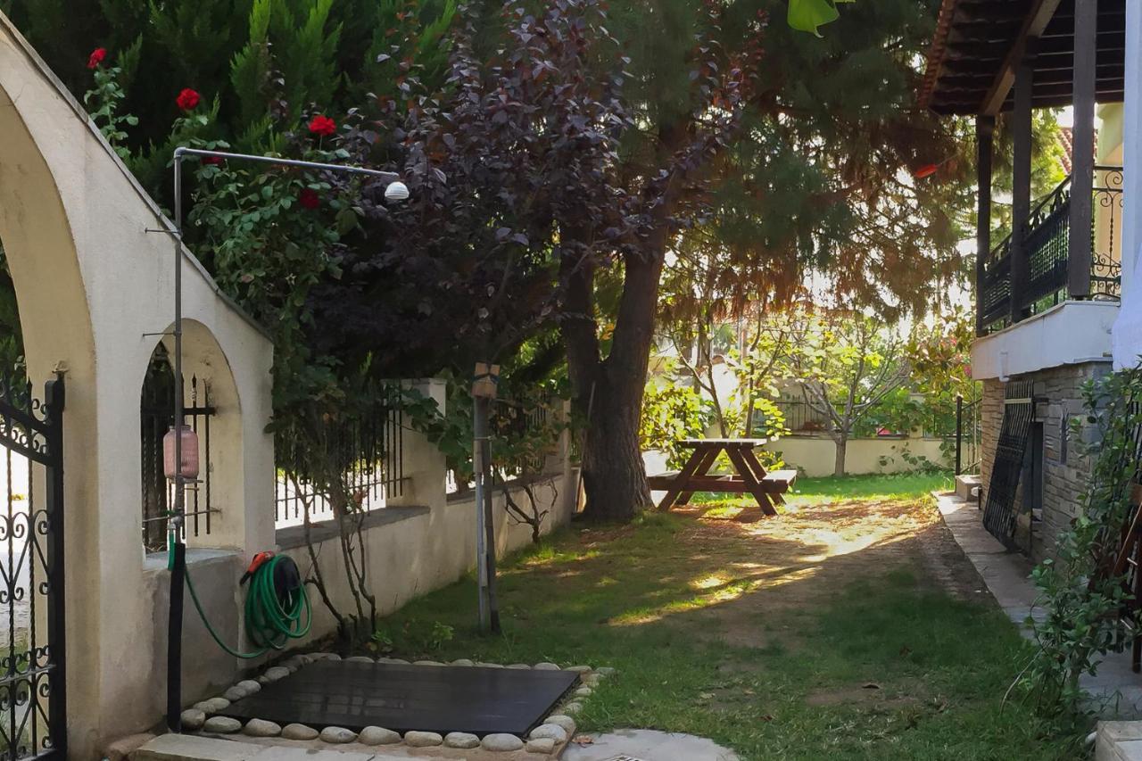 Seasidelongo Houses 1 Min From The Beach Of Nikiti Exterior photo
